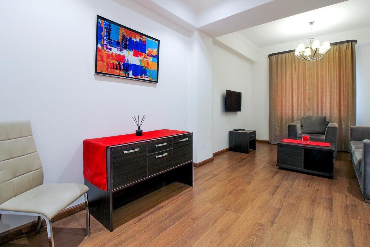 Apartments In Crystal Residence Yerevan Bagian luar foto